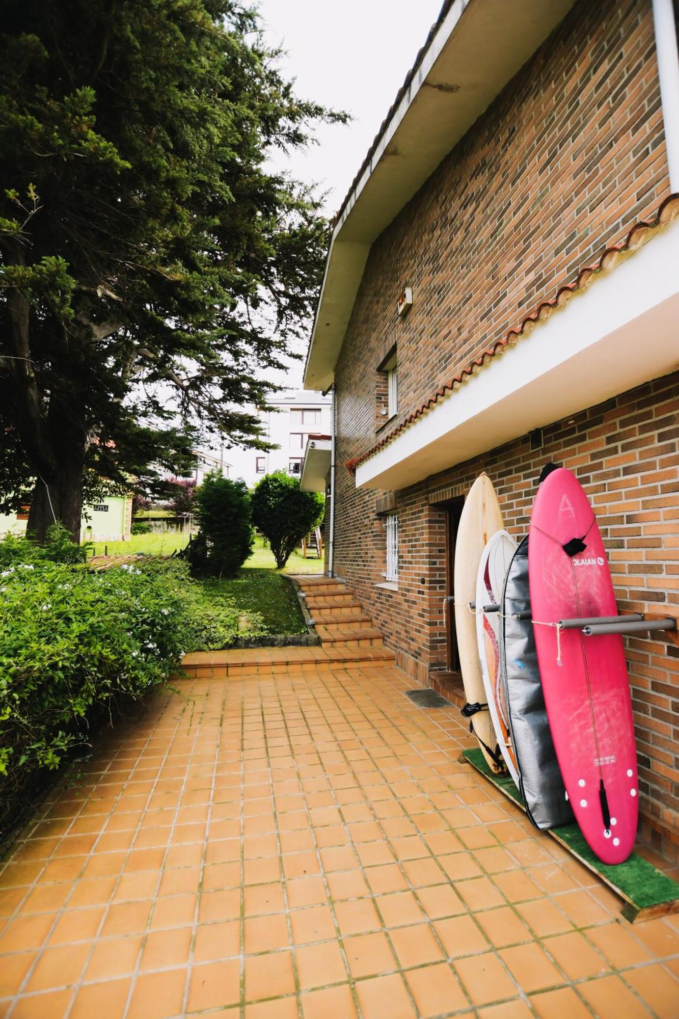 Loredo Surf House Hotel Exterior photo